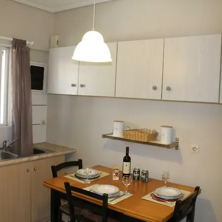 Alekos Beach Houses Marina Apartment *